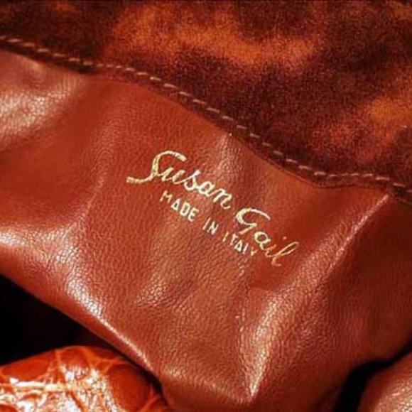 BUCKET BAG, SUEDE, SUSAN GAIL ITALY, CROCODILE EMBOSSED, 14 x 10 in., MATCHING - Picture 3 of 6